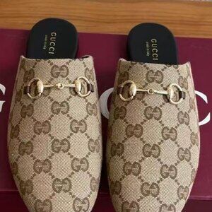 Gucci Women's Brown  Sandals